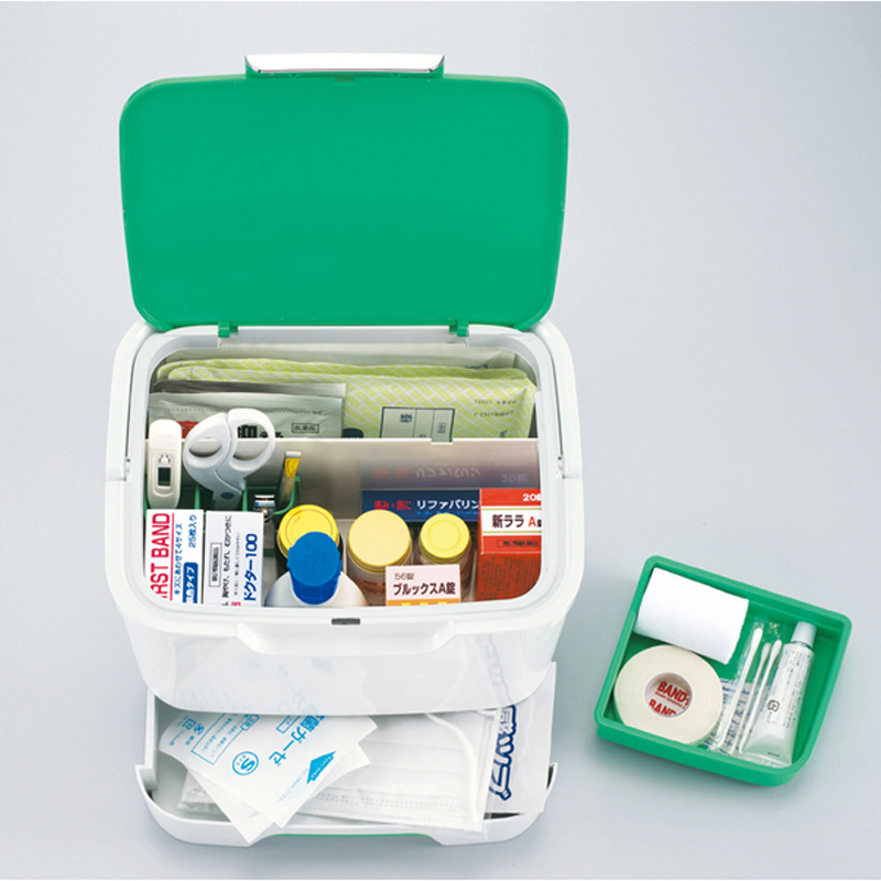 収納上手な救急箱