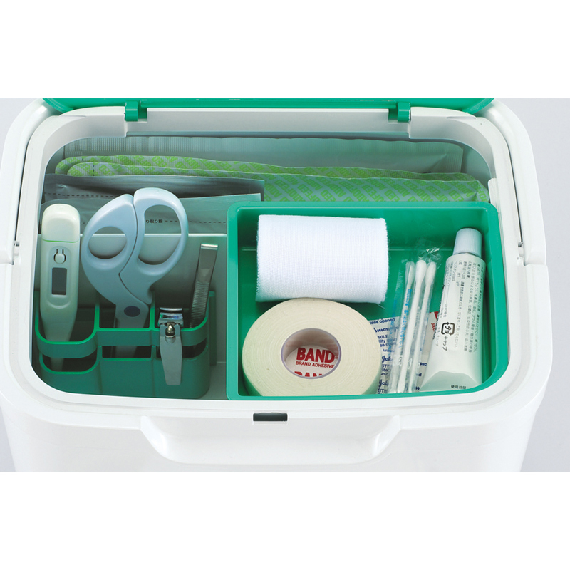 収納上手な救急箱