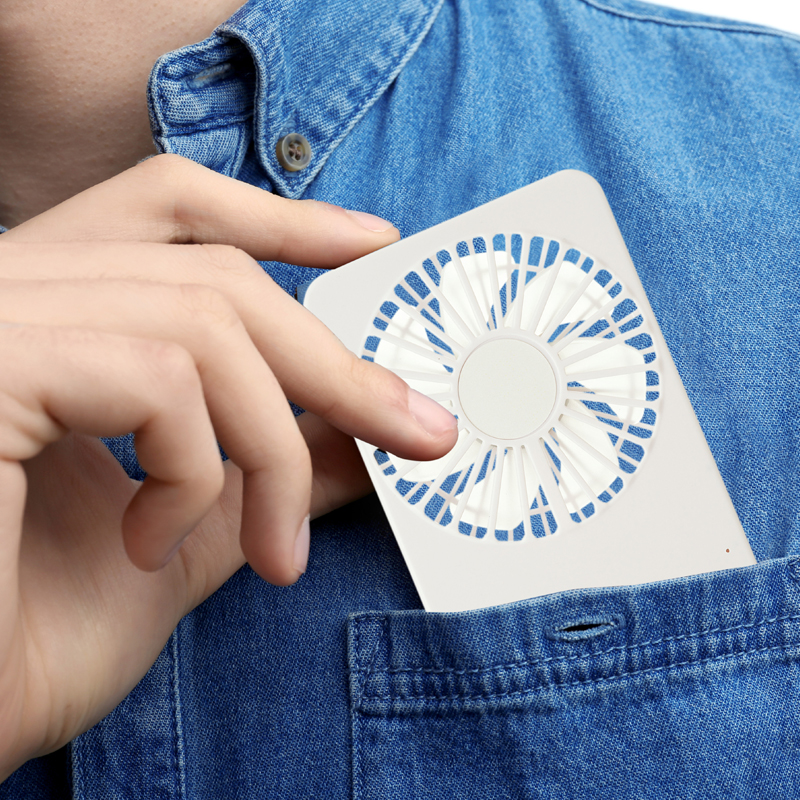 スリムカードファン