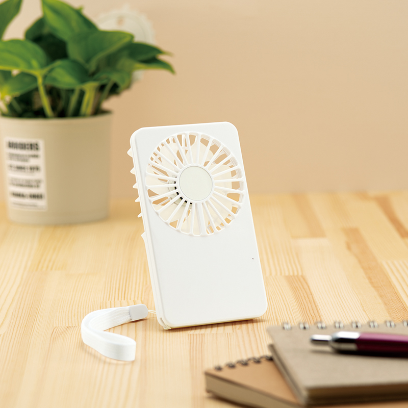 スリムカードファン