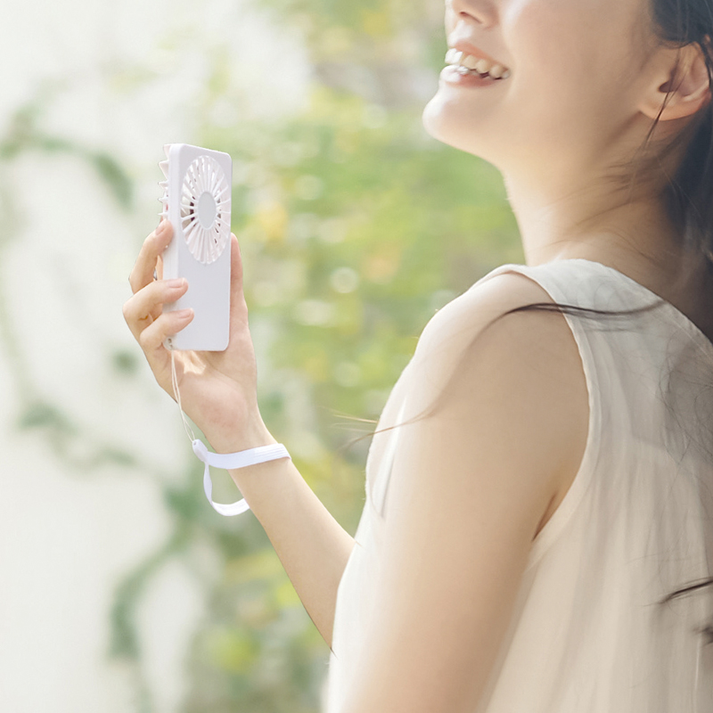 スリムカードファン